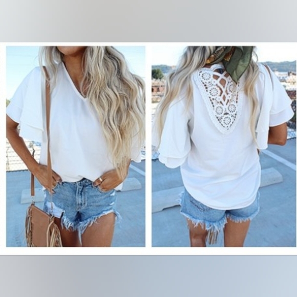 White Boho V-neck Top with Layered Flutter Sleeves size XL - Picture 1 of 9